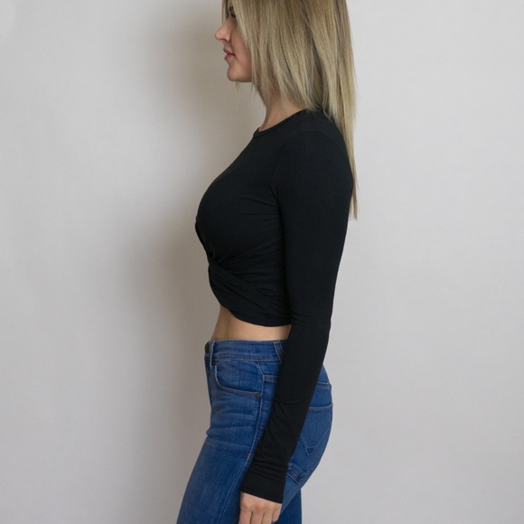 Aries Long Sleeve Crop - NWT - Picture 3 of 3